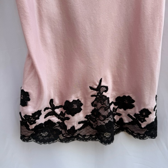 •SOLD• Vintage Y2K Victoria’s Secret Silk Mini Slip - Picture 6 of 9